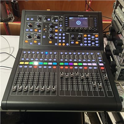 器材出租-MIDAS M32R LIVE數位混音器出租(非販售)-日租$3000/24h /多日優惠另洽
