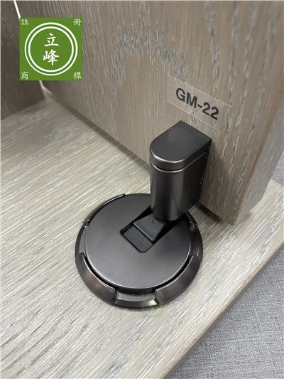 GM日式隱藏卡式門擋