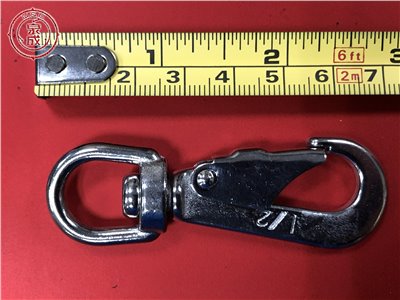 白鐵迴轉安全鉤A型-1/2''