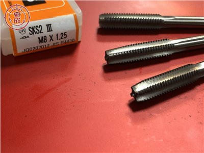 M8 x 1.25 HTD 早坂精密工業 公制螺絲攻1-3攻三支組