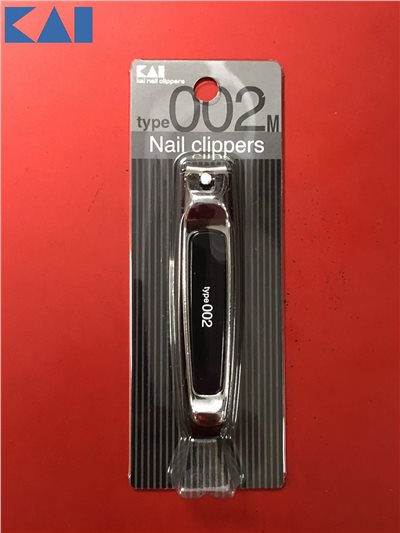 日本貝印 KAI 不鏽鋼指甲刀 002 M 黑(彎口) KE-0129