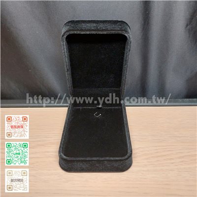 DN黑絨墜鍊盒