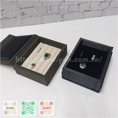 10x13公分磁鐵蓋戒指收納盒(黑鈦絲/麂皮)