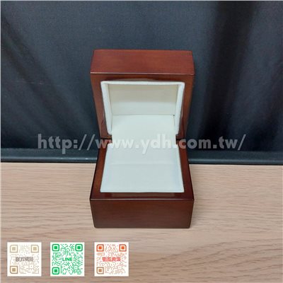 橡木戒指盒