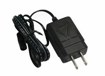 4.5V 1A  電子式變壓器