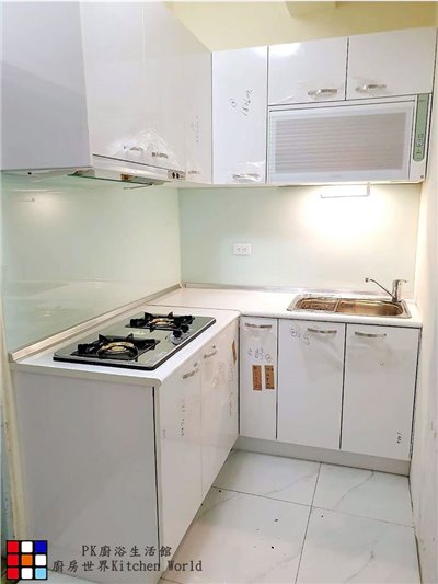 歐化系統廚具 L型流理台 美耐門板 搭櫻花牌排油煙機 瓦斯爐 烘碗機