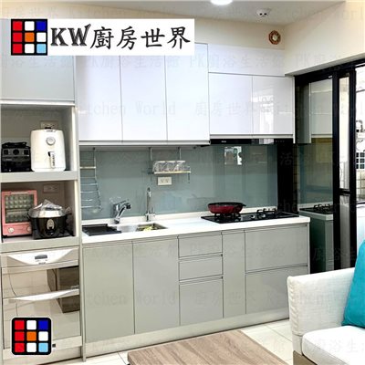 KW廚房世界，PK廚浴生活館，本公司專營：1.廚具規劃、設計(廚房整體設計)。8.廚房三機(熱水器、抽油煙機、瓦斯爐、烘碗機)