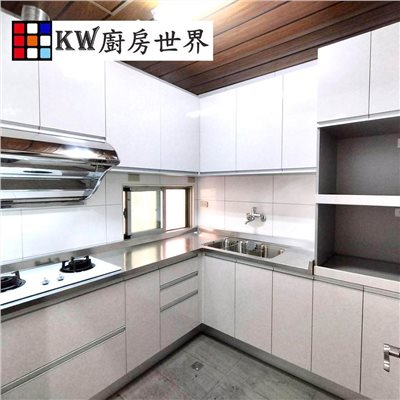 KW廚房世界，PK廚浴生活館，本公司專營：1.廚具規劃、設計(廚房整體設計)。8.廚房三機(熱水器、抽油煙機、瓦斯爐、烘碗機)