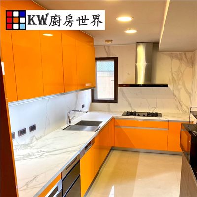 KW廚房世界，PK廚浴生活館，本公司專營：1.廚具規劃、設計(廚房整體設計)。8.廚房三機(熱水器、抽油煙機、瓦斯爐、烘碗機)