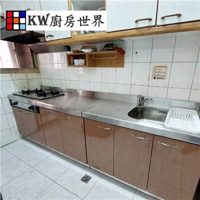 KW廚房世界，PK廚浴生活館，本公司專營：1.廚具規劃、設計(廚房整體設計)。8.廚房三機(熱水器、抽油煙機、瓦斯爐、烘碗機)