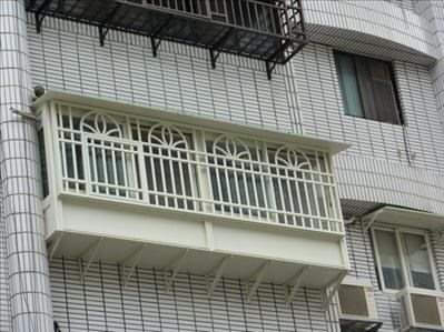 鋁花格氣密窗,氣密窗13-19