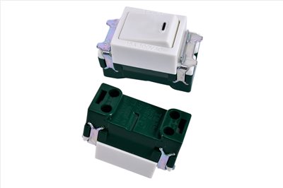 97-060 連用單切開關 15A / 300V