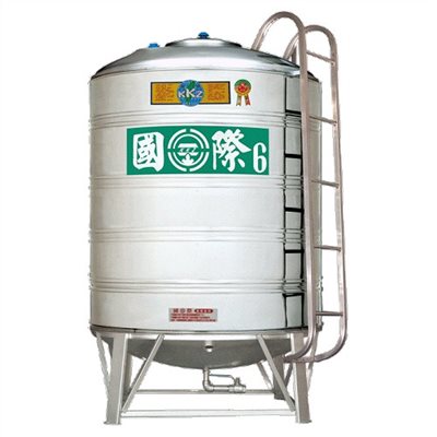 白鐵水塔附架