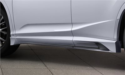 Lexus RX F 側裙