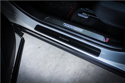 HARRIER 80 系列 ROJAM 碳貼花門踏板保護器 4 件套