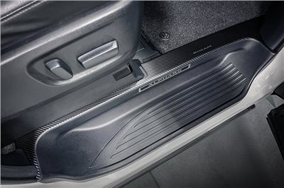 ALPHARD/VELLFIRE 30 系列 ROJAM 碳貼花踏板保護膜 2 件套