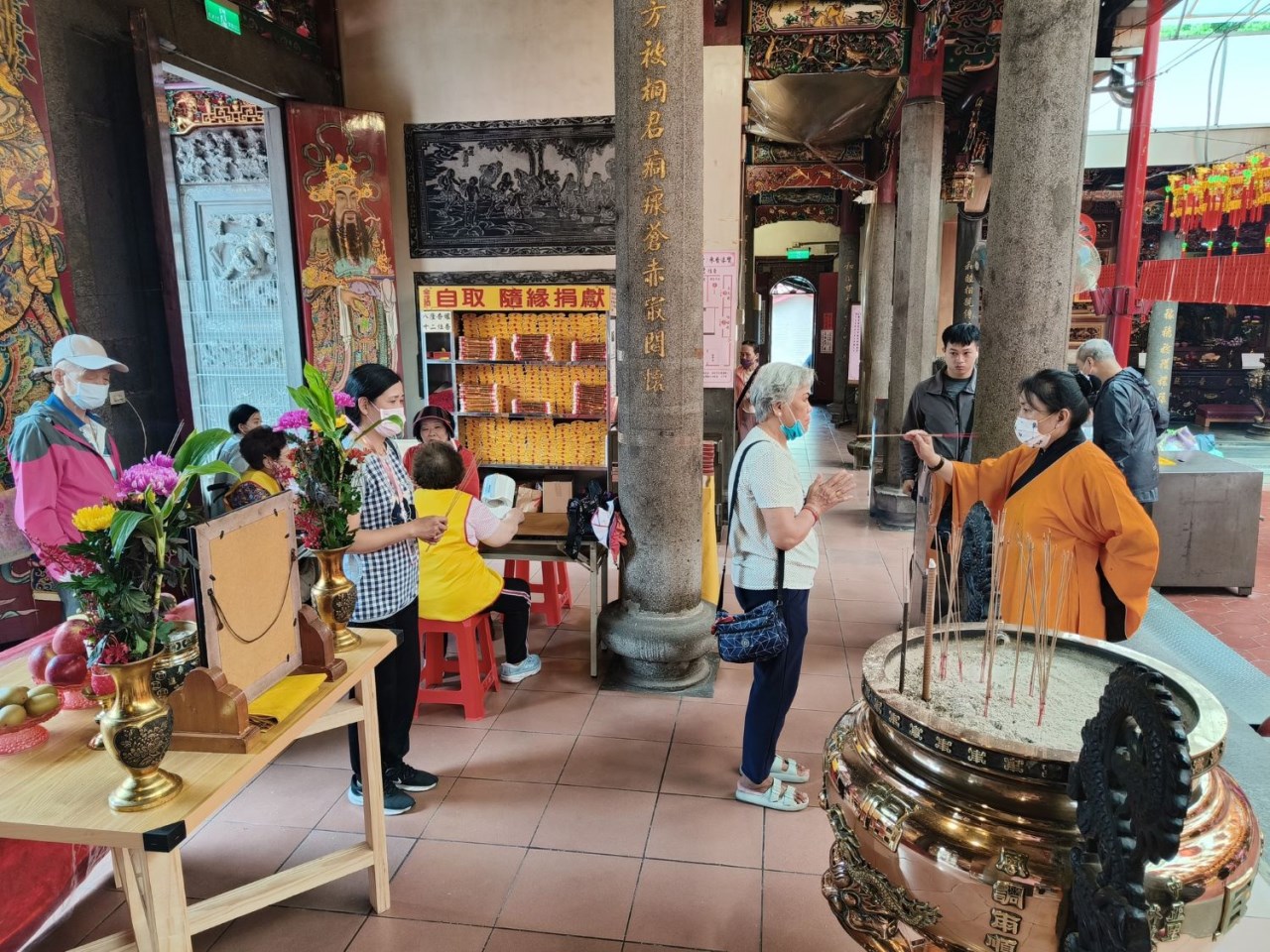 寒冬送暖