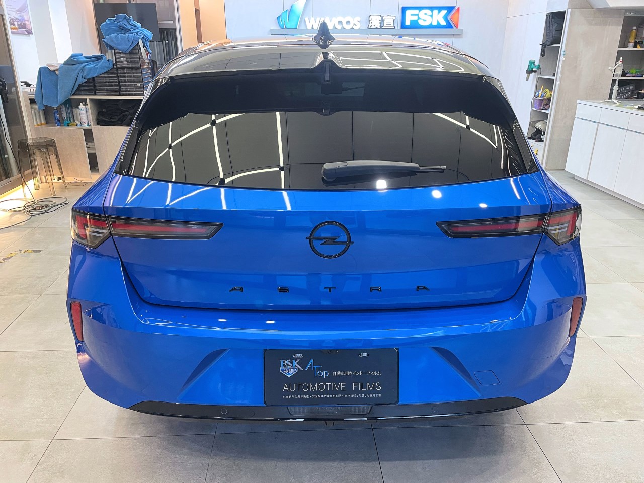 2024 Opel Astra - 前擋FSK冰鑽F30搭配車身FSK冰鑽F20 - 新北震宣汽車隔熱紙