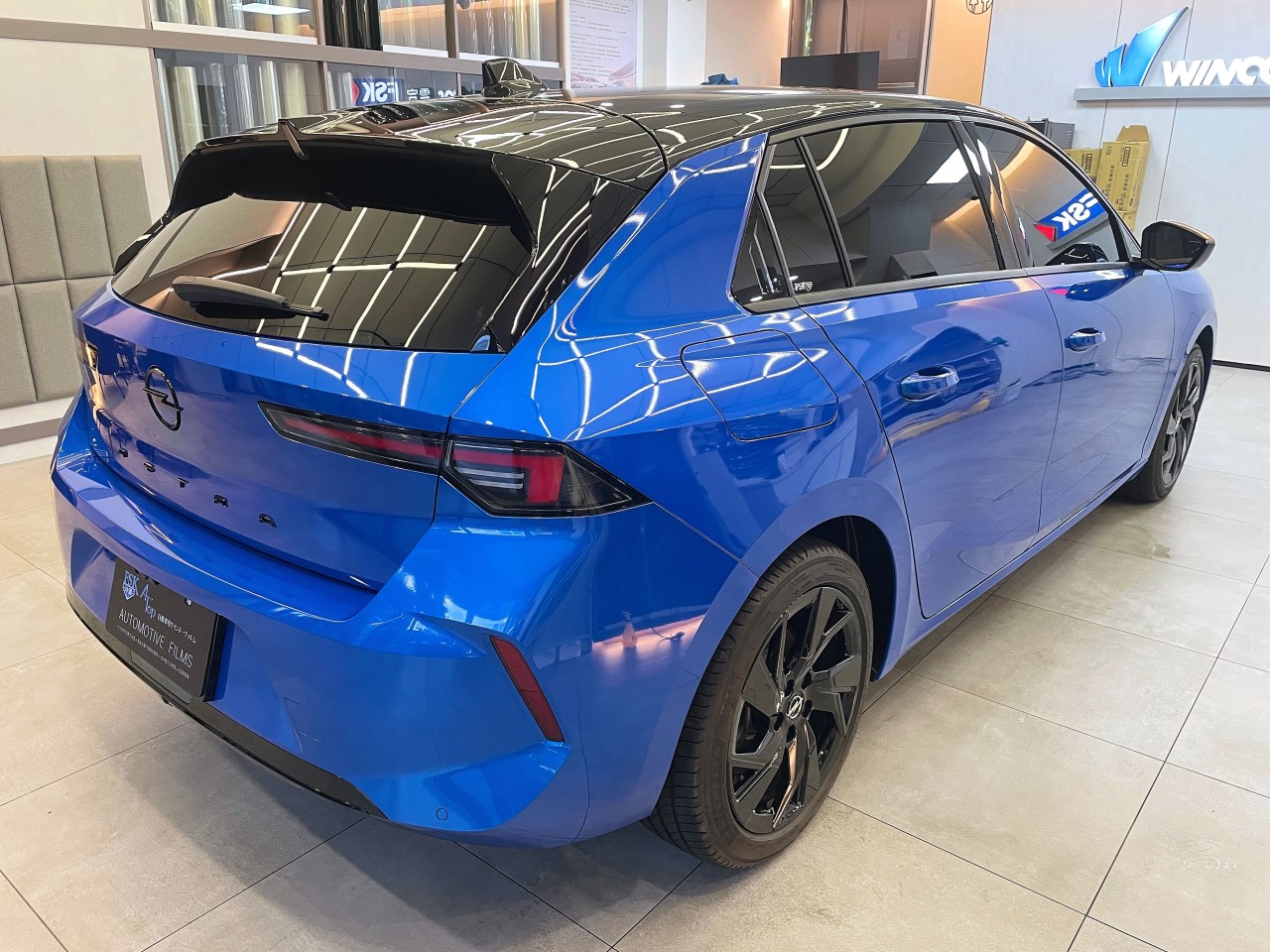 2024 Opel Astra - 前擋FSK冰鑽F30搭配車身FSK冰鑽F20 - 新北震宣汽車隔熱紙