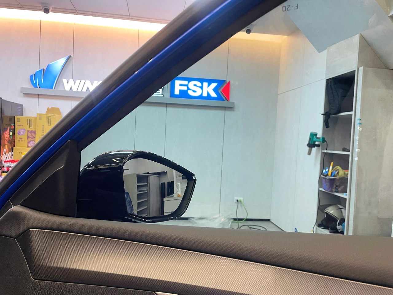 2024 Opel Astra - 前擋FSK冰鑽F30搭配車身FSK冰鑽F20 - 新北震宣汽車隔熱紙