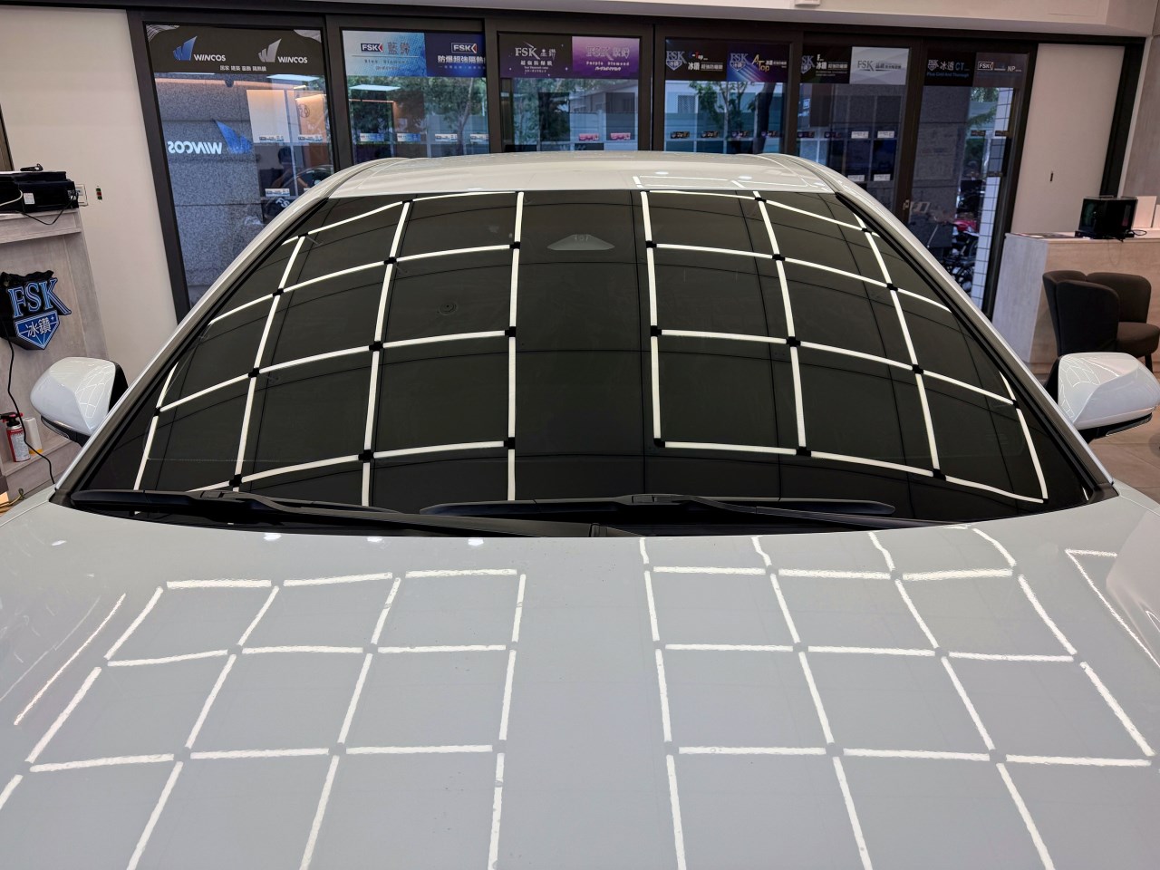 2025 Toyota Camry - 前擋FSK冰鑽F30搭配車身FSK冰鑽FX7 - 新北震宣汽車隔熱紙