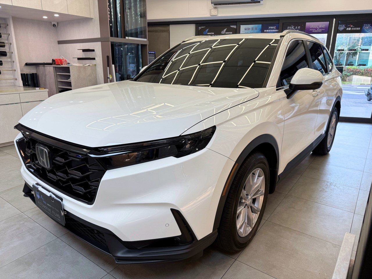 2024 本田 CRV - 前擋FSK晶鑽CP32搭配車身FSK晶鑽CP12 - 新北震宣汽車隔熱紙