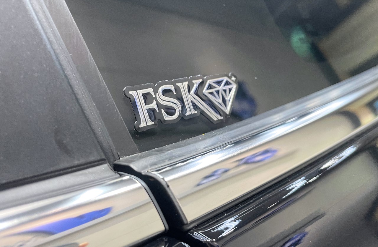 HONDA CR-V 6代 - 前擋FSK冰鑽F30搭配車身FSK冰鑽F20.F70 - 新北震宣隔熱紙店
