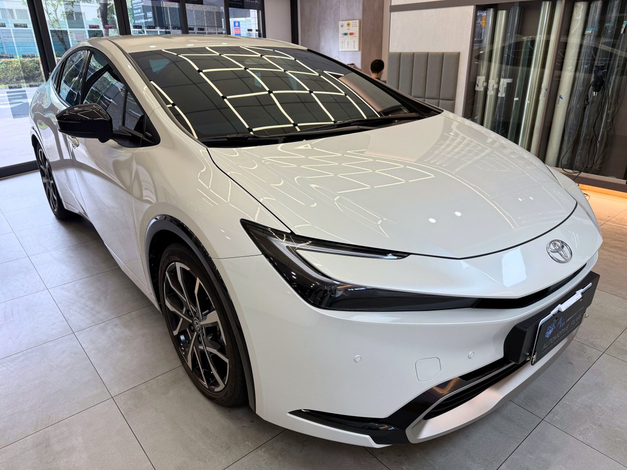 2024 Toyota Prius - 前擋FSK冰鑽AT50搭配車身FSK冰鑽F30.F20 - 新北震宣板橋汽車隔熱紙