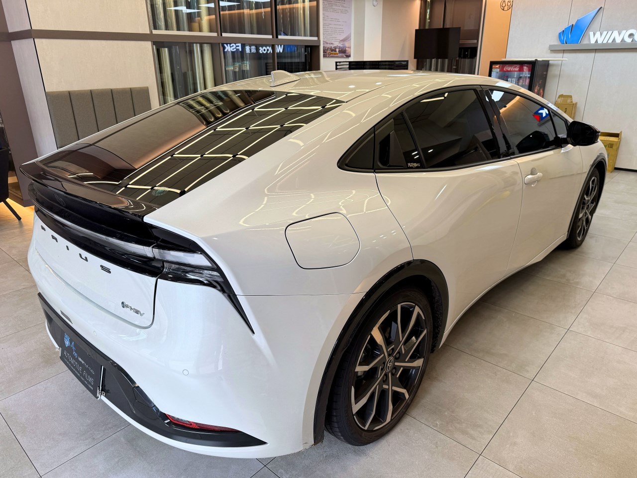 2024 Toyota Prius - 前擋FSK冰鑽AT50搭配車身FSK冰鑽F30.F20 - 新北震宣板橋汽車隔熱紙