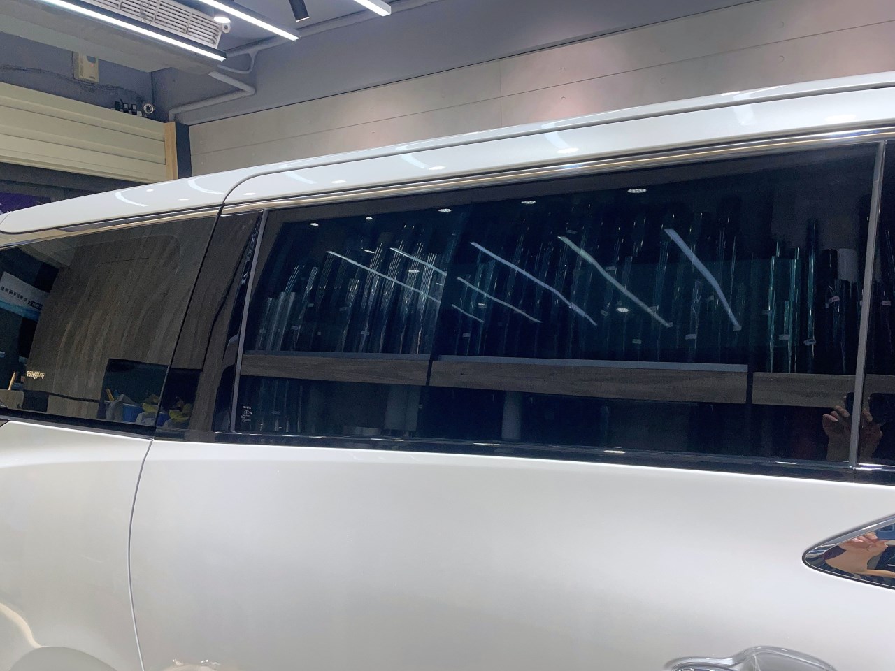2024 Toyota Alphard - 前擋FSK冰鑽AT35搭配車身FSK冰鑽KT8 - 新北震宣汽車隔熱紙