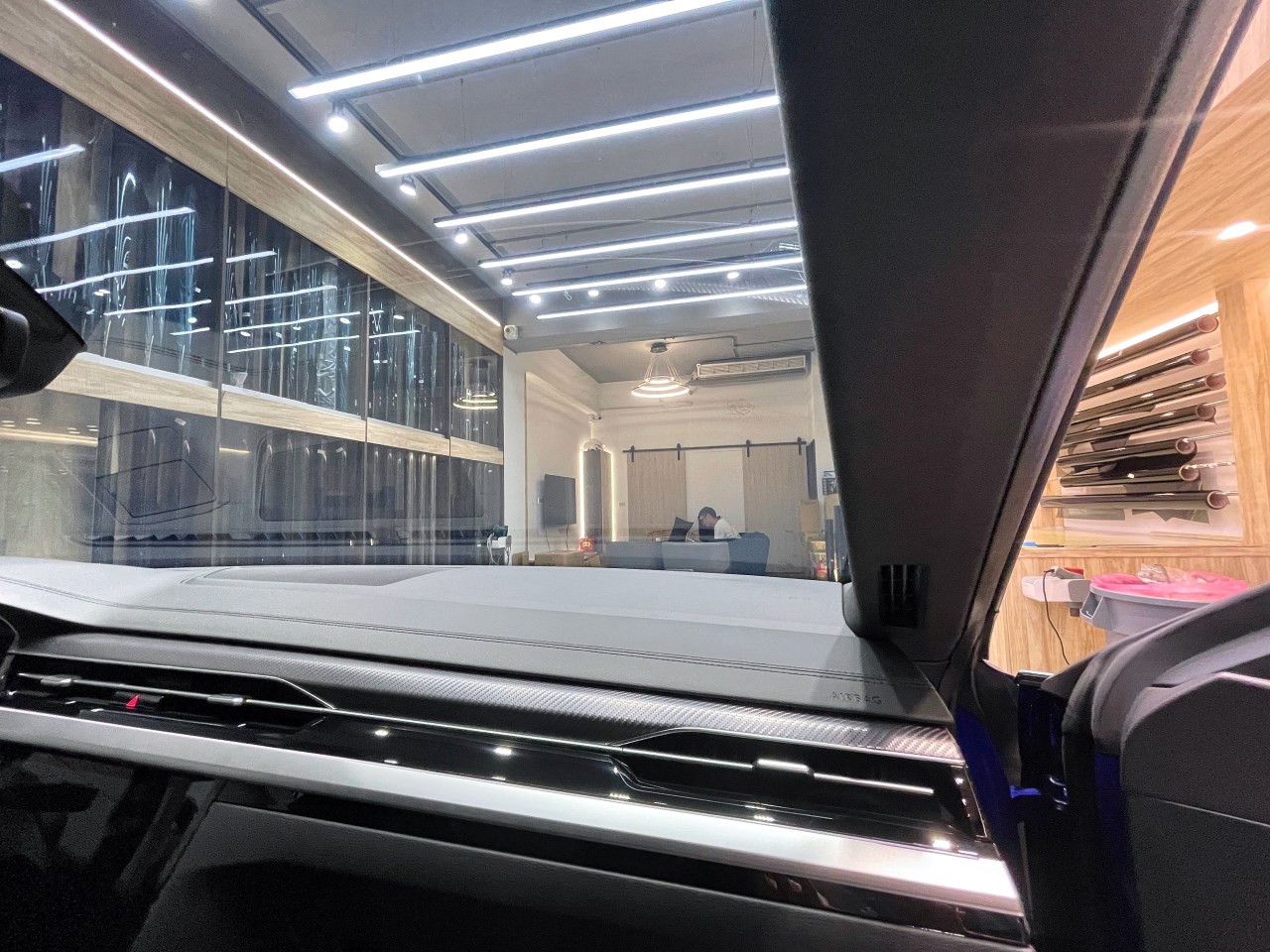 前擋FSK冰鑽KT38搭配車身FSK冰鑽KT38.18 - 2023 Volkswagen Arteon Shooting Brake - 新北震宣汽車隔熱紙