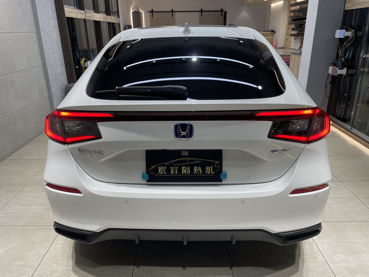 2023 Honda Civic - FSK冰鑽F20搭配車身FSK冰鑽FX7 - 新北震宣汽車隔熱紙
