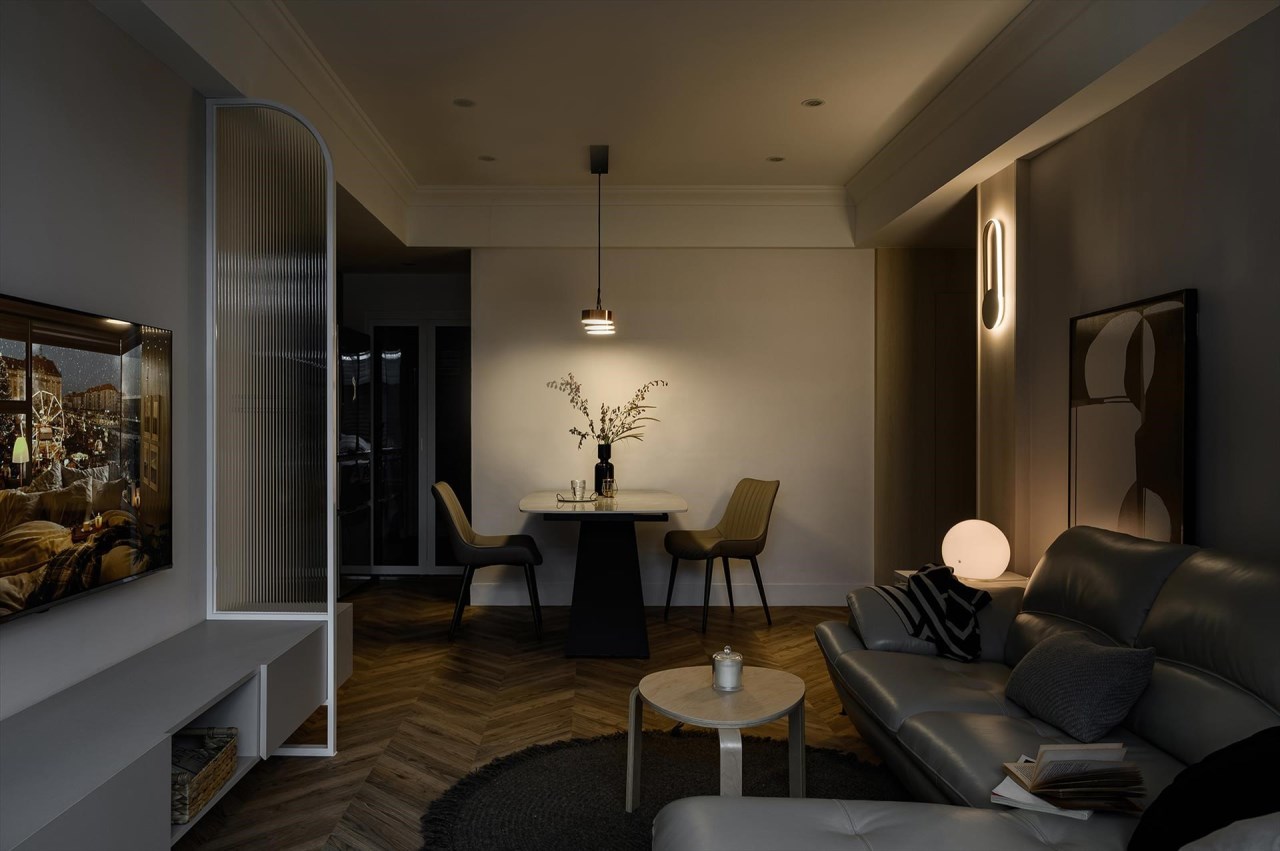 五、燈光設計：營造層次和氛圍